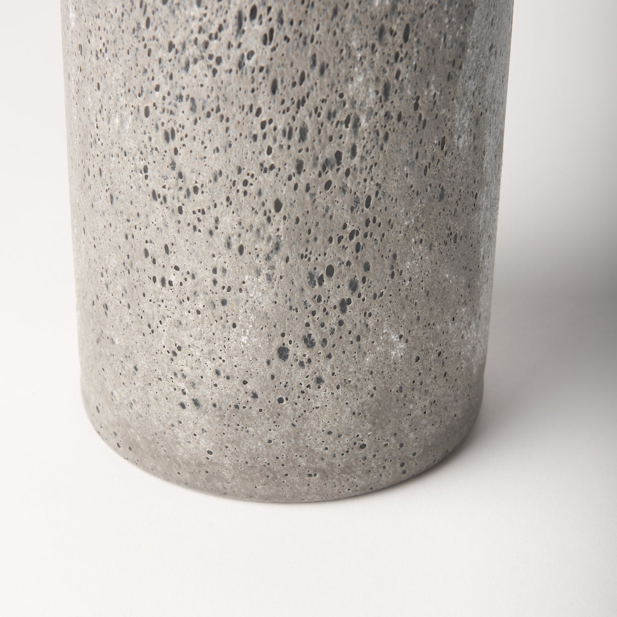 Emu Tall Black w/ Gray Vase from Mercana - Luna Furniture