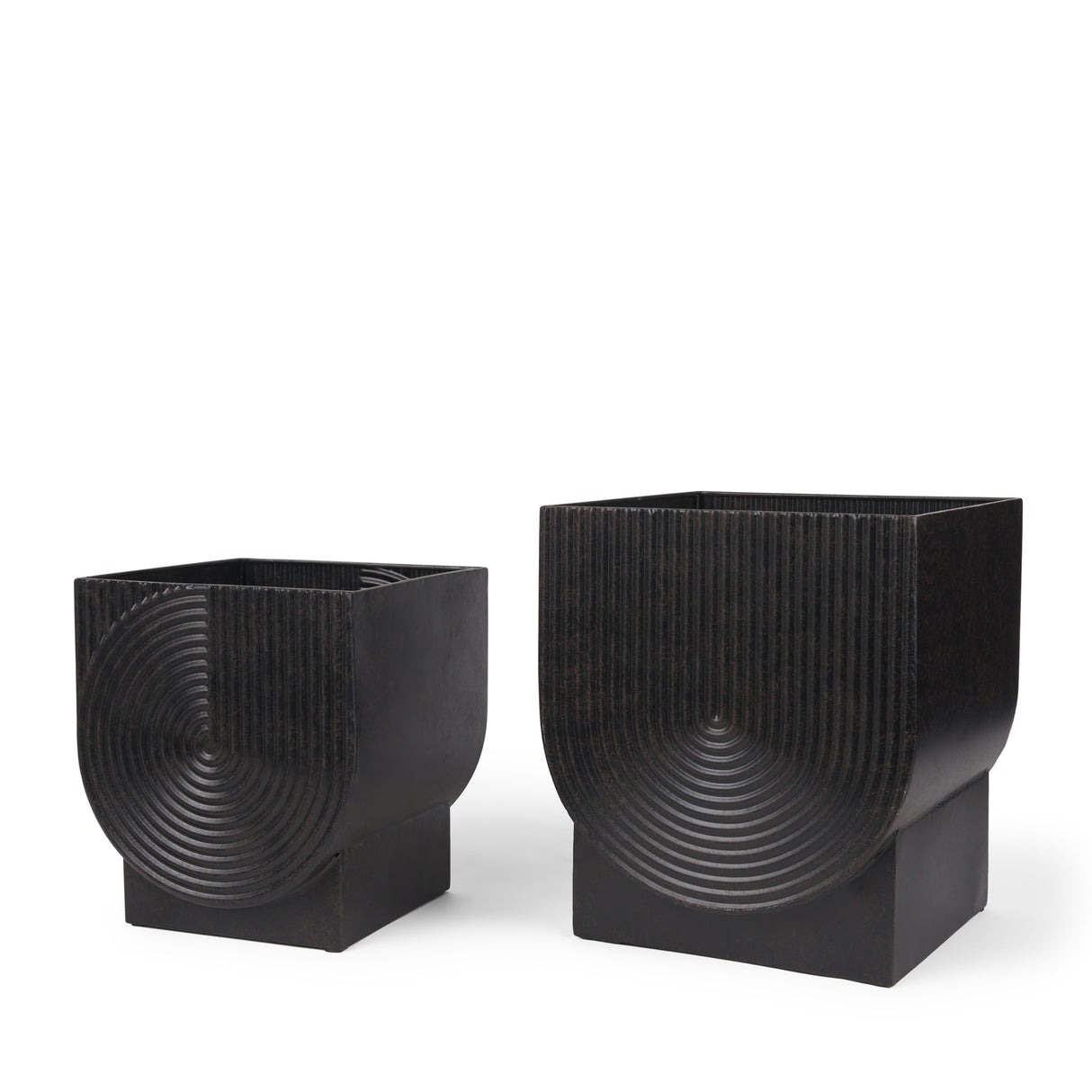 Medina Antiqued Black Metal Planters (Set of 2) from Mercana - Luna Furniture
