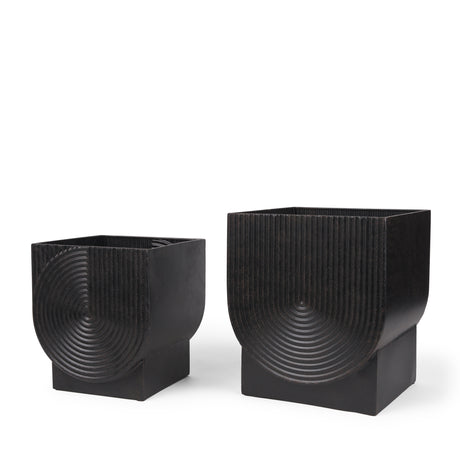 Medina Antiqued Black Metal Planters (Set of 2) from Mercana - Luna Furniture