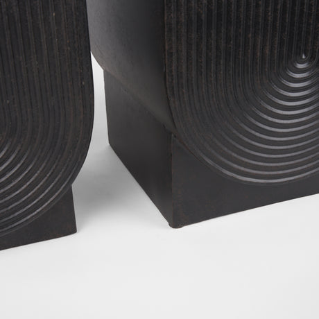Medina Antiqued Black Metal Planters (Set of 2) from Mercana - Luna Furniture