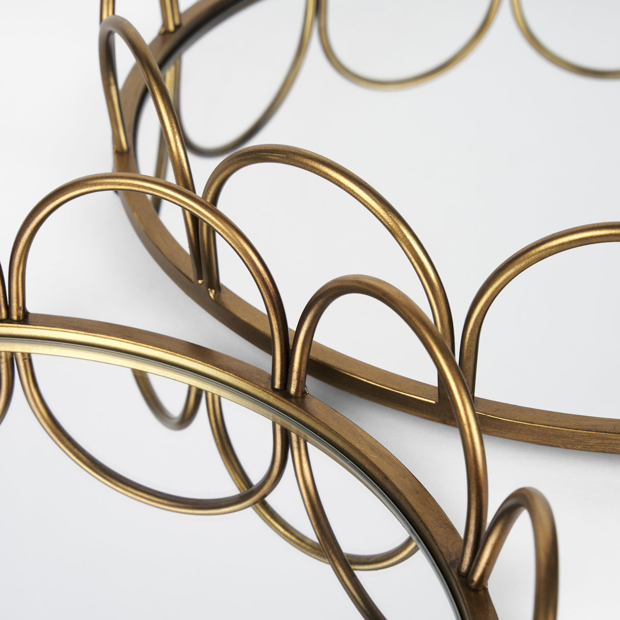 Lenore Round Metal/Mirror Tray Gold (Set of 2) from Mercana - Luna Furniture