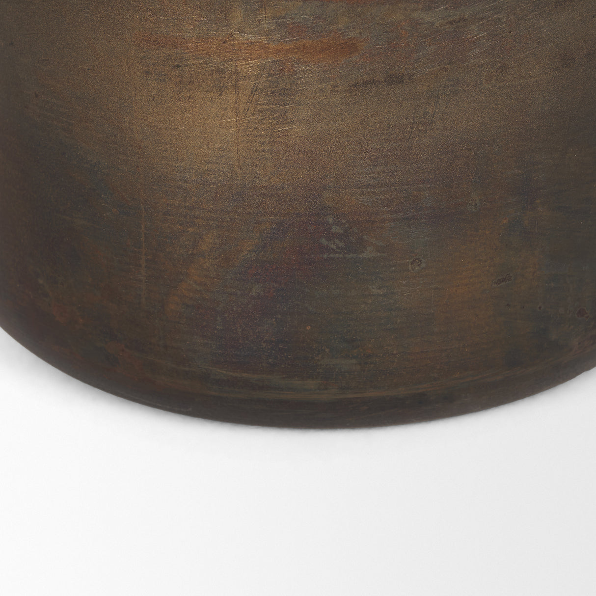 Daya Medium Antiqued Gold Metal Vase from Mercana - Luna Furniture