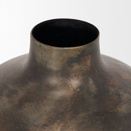 Daya Short Antiqued Gold Metal Vase from Mercana - Luna Furniture