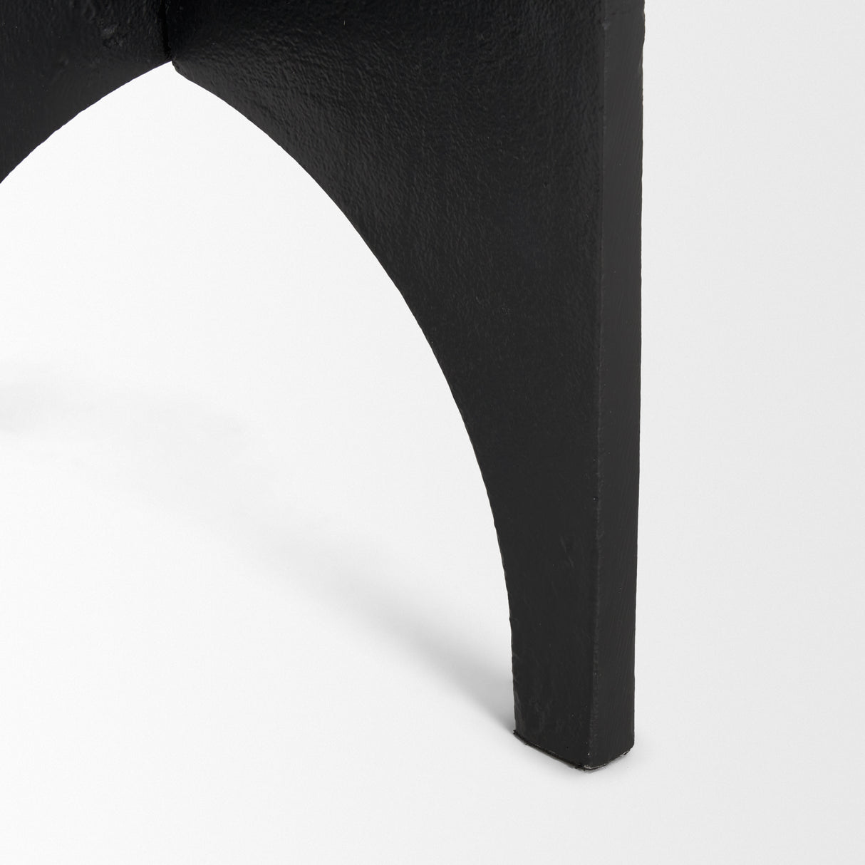 Sobi Textured Matte Black Round Metal Accent Table from Mercana - Luna Furniture
