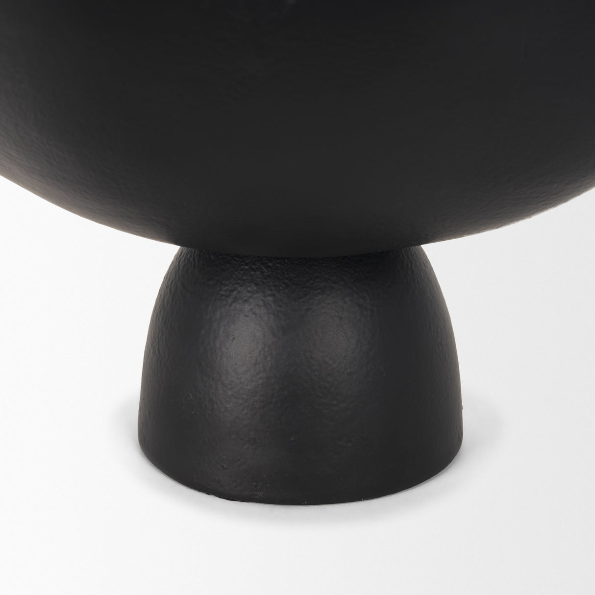 Radka Small Matte Black Metal Decorative Bowl from Mercana - Luna Furniture