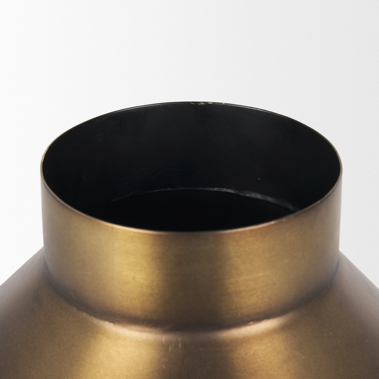 Perrin Large Brushed Gold Metal Decorative Vase from Mercana - Luna Furniture