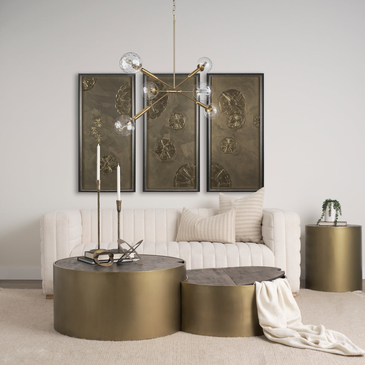 Britton Gold Metal w/ Clear Glass Globes 6-Light Chandelier from Mercana - Luna Furniture