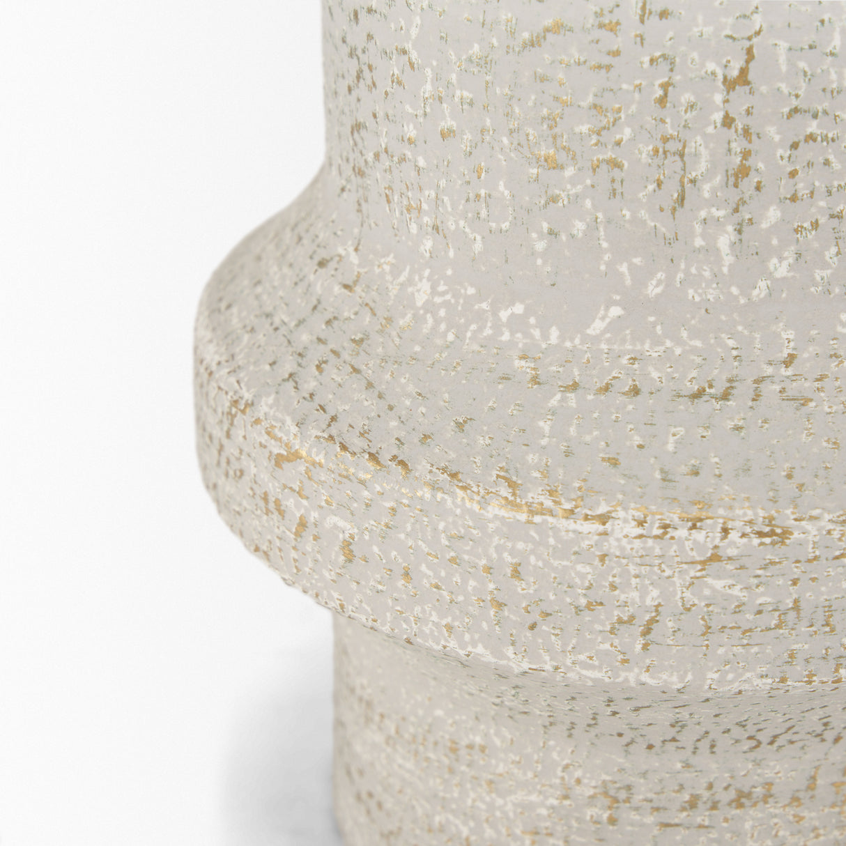 Tovah Medium Textured White w/ Gold Metal Vase from Mercana - Luna Furniture