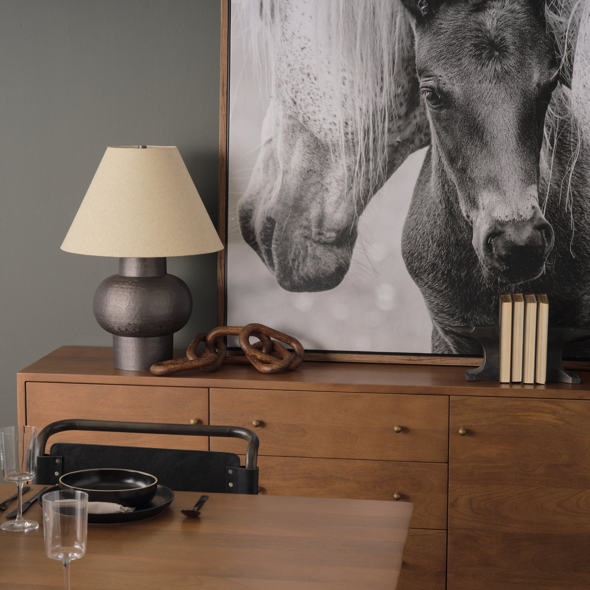 Salaah Black Brushed Metal w/ Beige Shade Table Lamp from Mercana - Luna Furniture