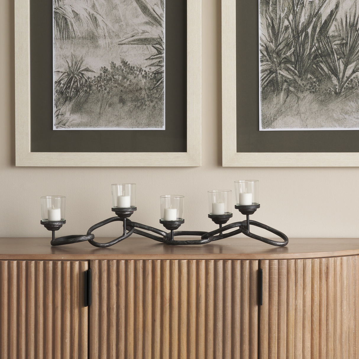 Quito Black Metal Chain-Link Five Candle Table Candle Holder from Mercana - Luna Furniture