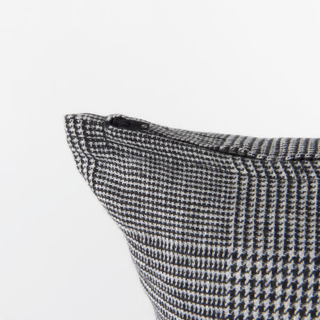 Ramone 20x20 Black and White Fabric Pillow Cover w/Non-Allergen Filler, Set of 2 from Mercana - Luna Furniture