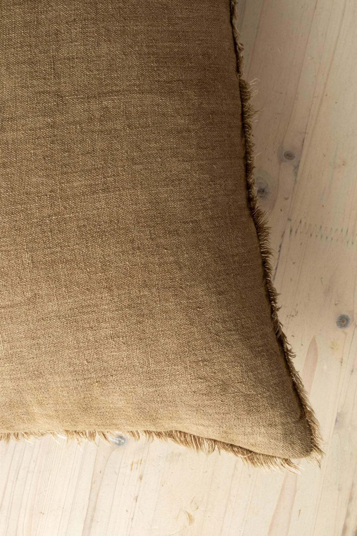 24x24 Lina Linen Pillow Hazelnut Cover, Set of 2 from Mercana - Luna Furniture
