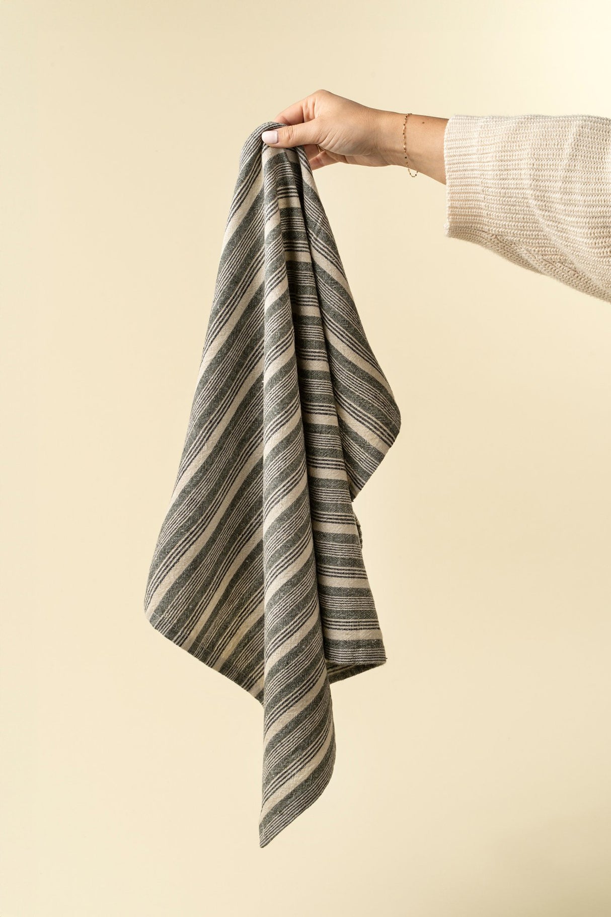 Emory Stripe Tea Towels S/2, Set of 2 from Mercana - Luna Furniture