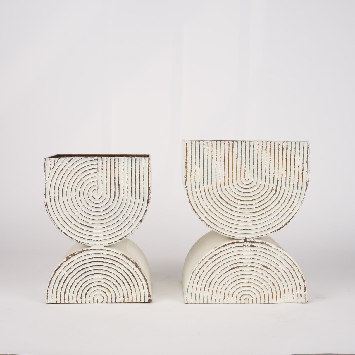 Medina Off White w/ Gold Antiquing Tall Metal Planters (Set of 2) from Mercana - Luna Furniture