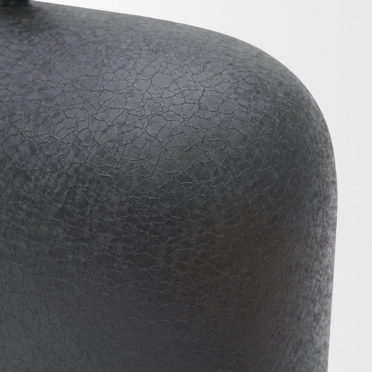 Liorre Textured Black Metal Base w/ Gold Metal Shade 1-Light Table Lamp from Mercana - Luna Furniture