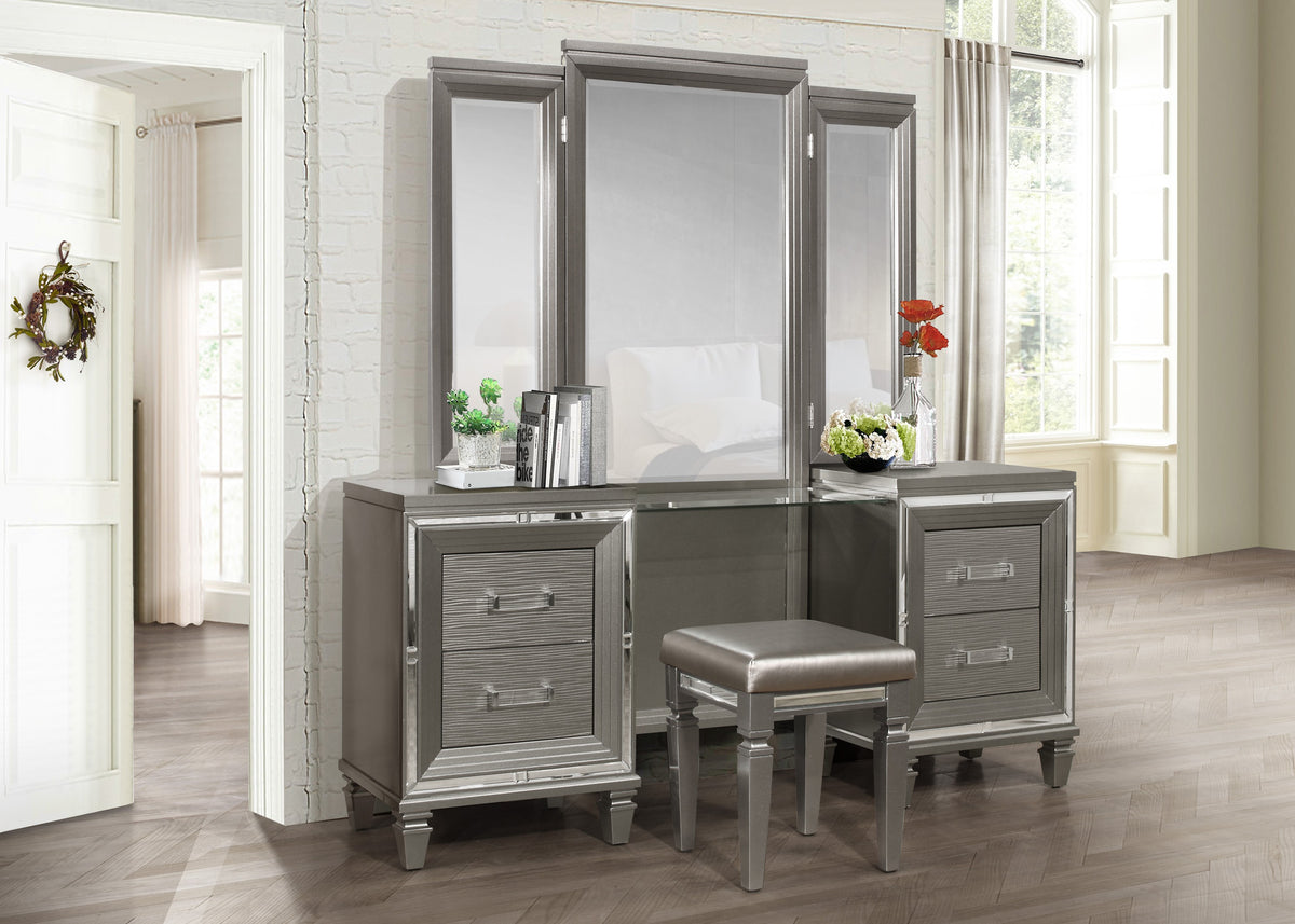 Tamsin Silver/Gray Metallic Queen LED Upholstered Storage Platform Bed from Homelegance - Luna Furniture