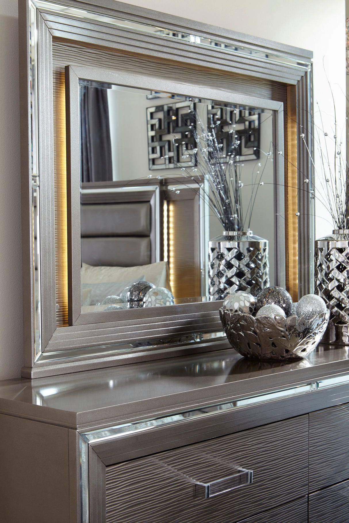 Tamsin Silver/Gray Metallic Mirror (Mirror Only) from Homelegance - Luna Furniture
