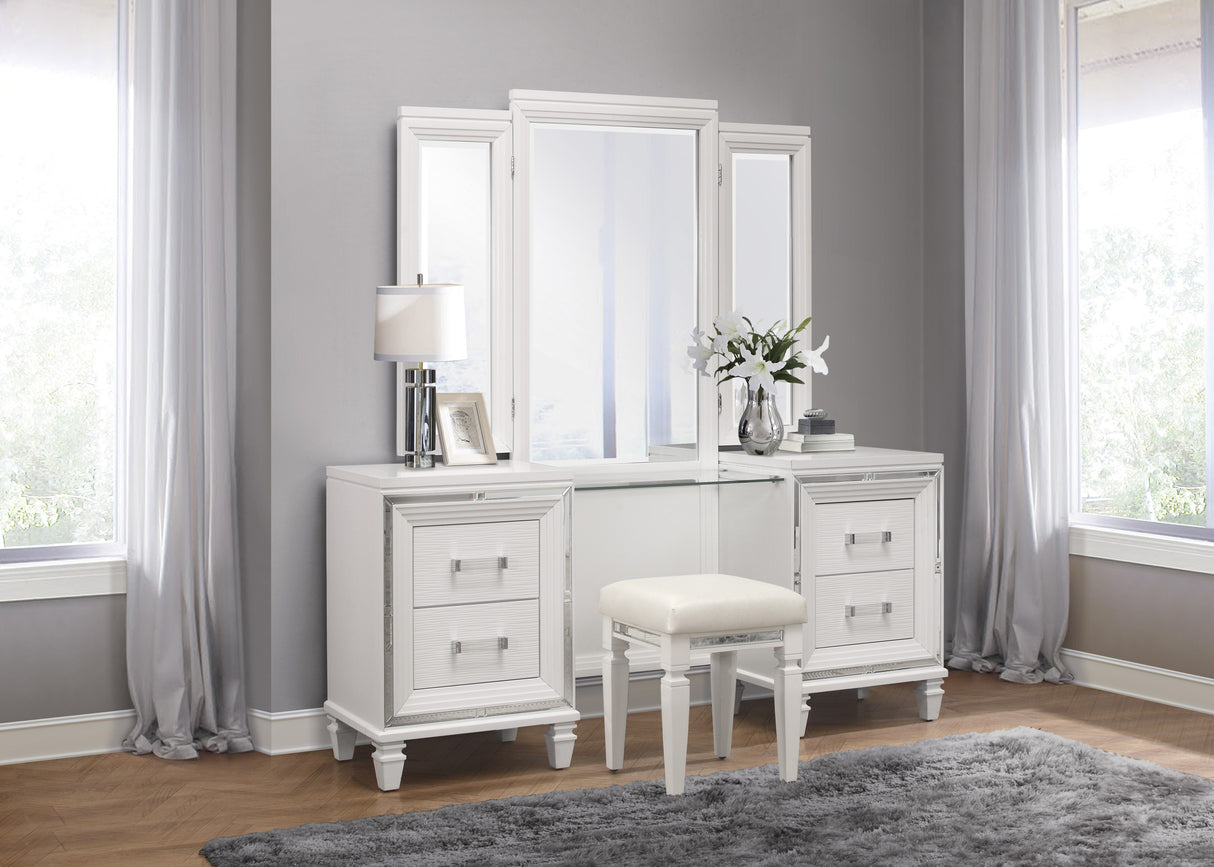 Tamsin White 4-Piece Bedroom Set (Queen Bed, Nightstand, Dresser, Mirror) from Homelegance - Luna Furniture