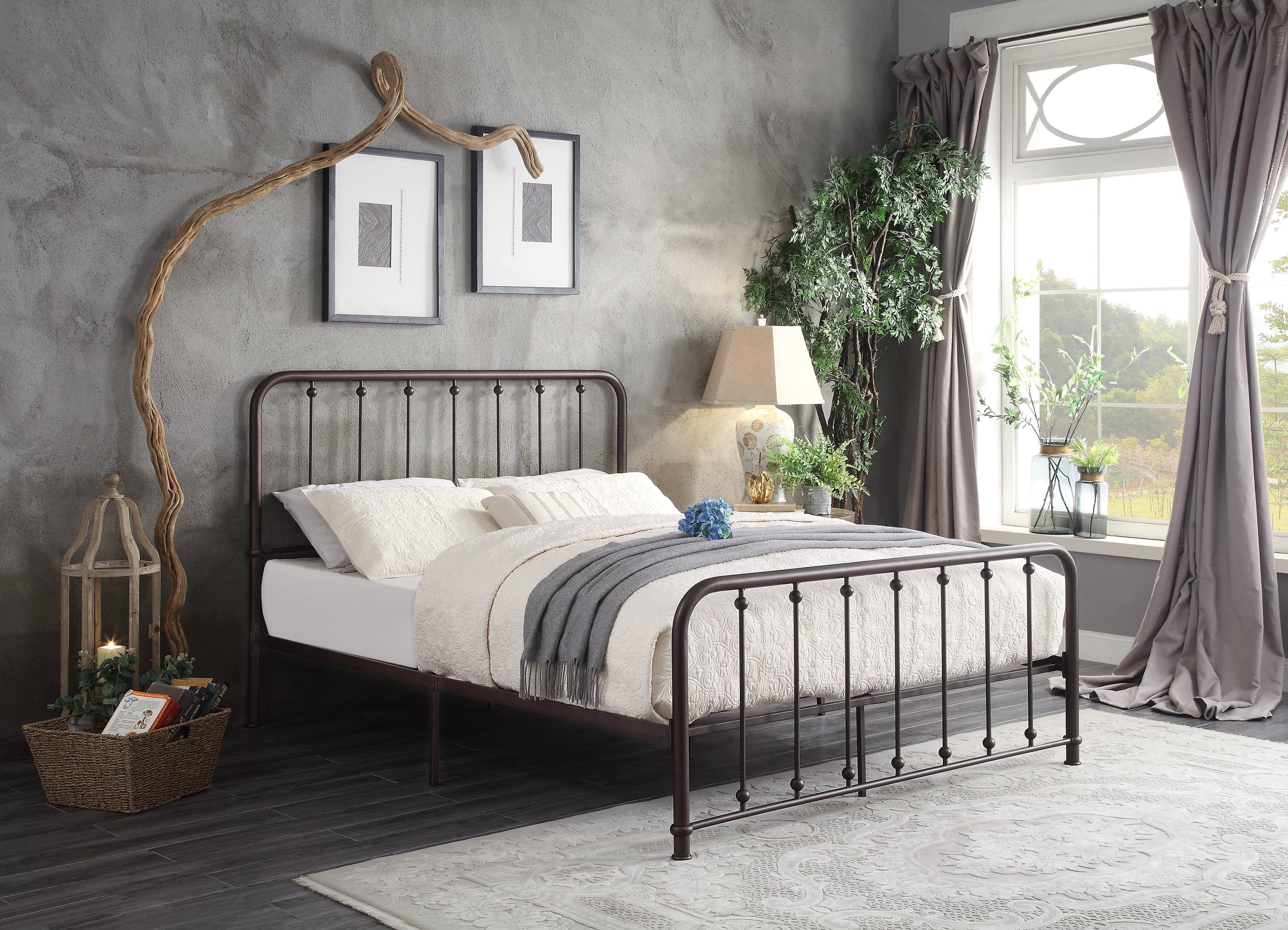 Homelegance Larkspur Antique Bronze King Metal Platform Bed - Luna