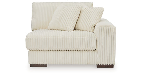 Lindyn 6-Piece Sectional from Ashley Furniture - Luna Furniture