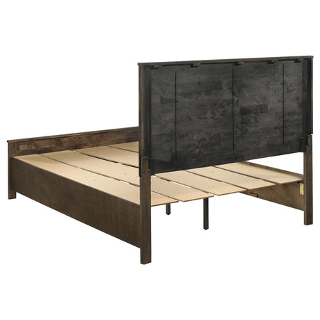 Woodmont Rustic Golden Brown 4-Piece Queen Platform Bedroom Set from Coaster - Luna Furniture