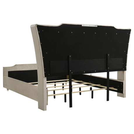 Lorient Ivory and Camel 5-Piece Eastern King Bedroom Set from Coaster - Luna Furniture