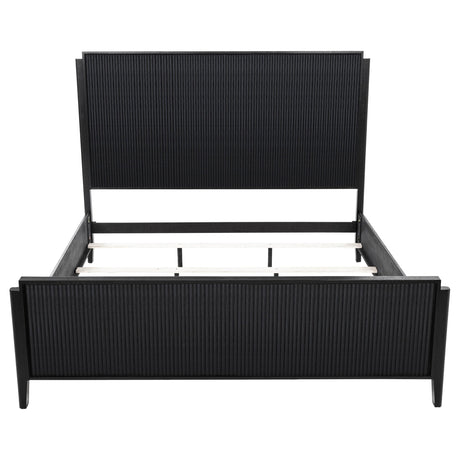 Brookmead Black Eastern King Bed from Coaster - Luna Furniture
