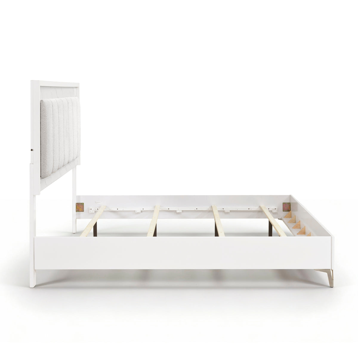 Luna Pearl White LED Queen Bed from Homelegance - Luna Furniture