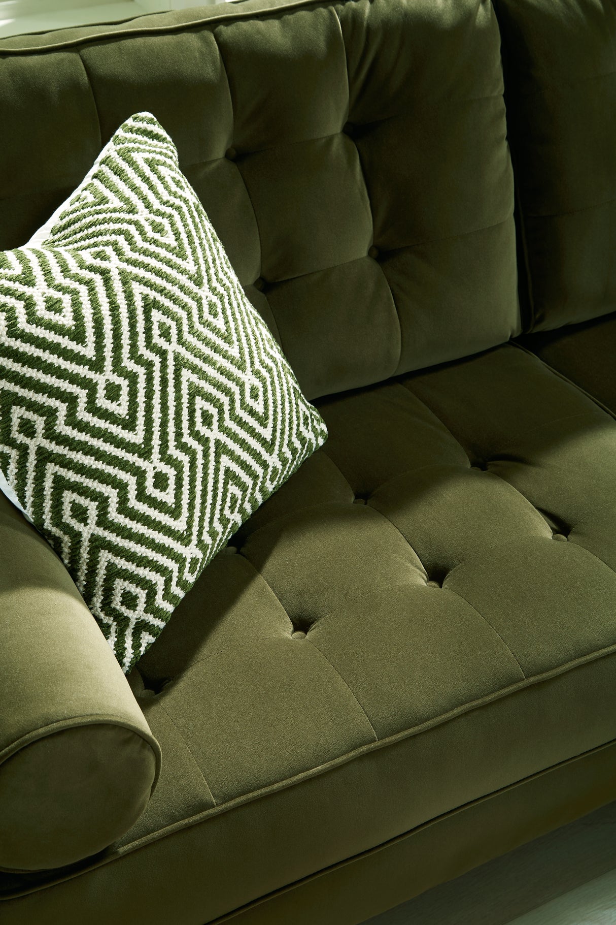 Reveon Lakes Olive Chaise from Ashley - Luna Furniture