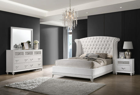 Barzini White Tufted Upholstered 4-Piece Eastern King Bedroom Set from Coaster - Luna Furniture