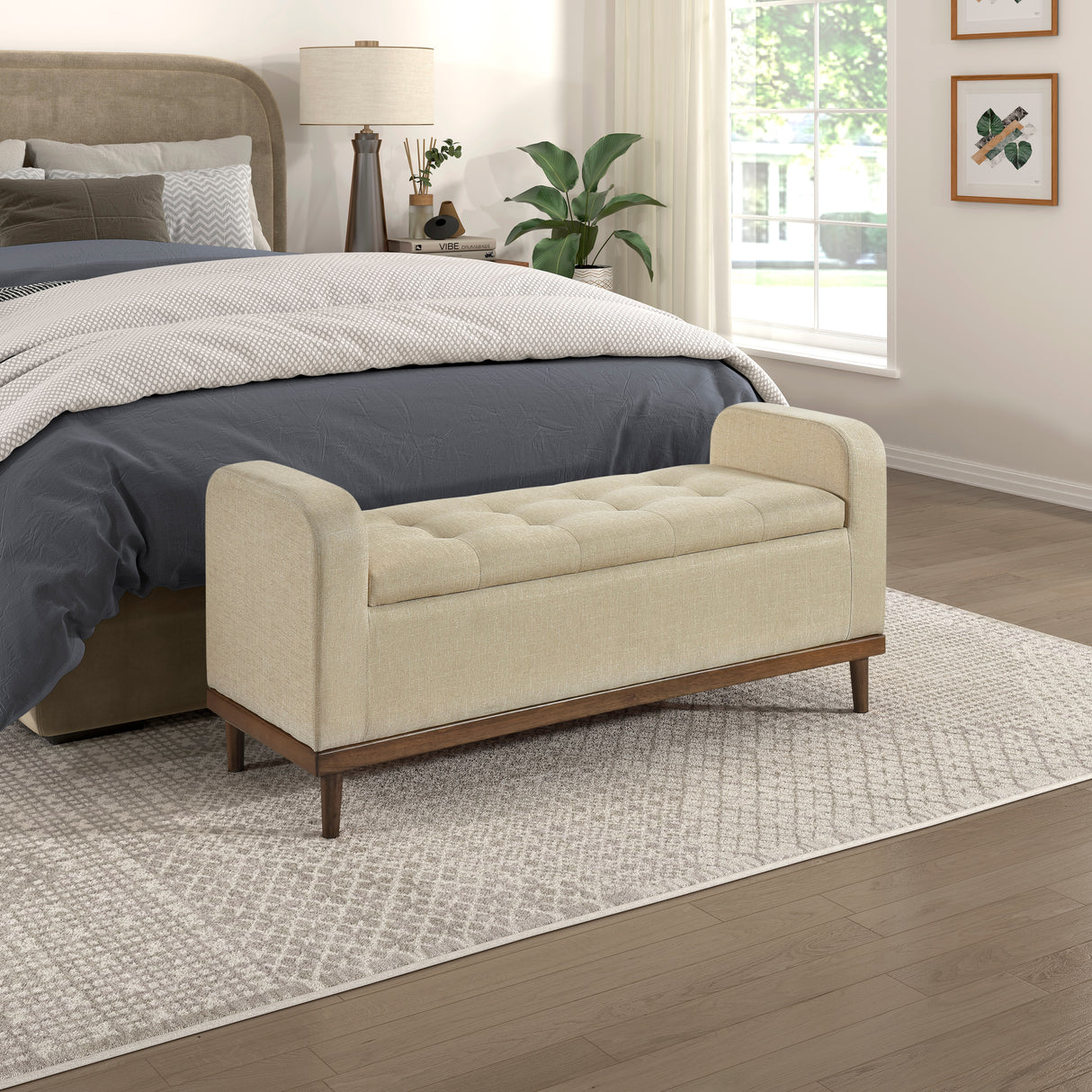 Woodwell Antique White Lift Top Storage Bench from Homelegance - Luna Furniture