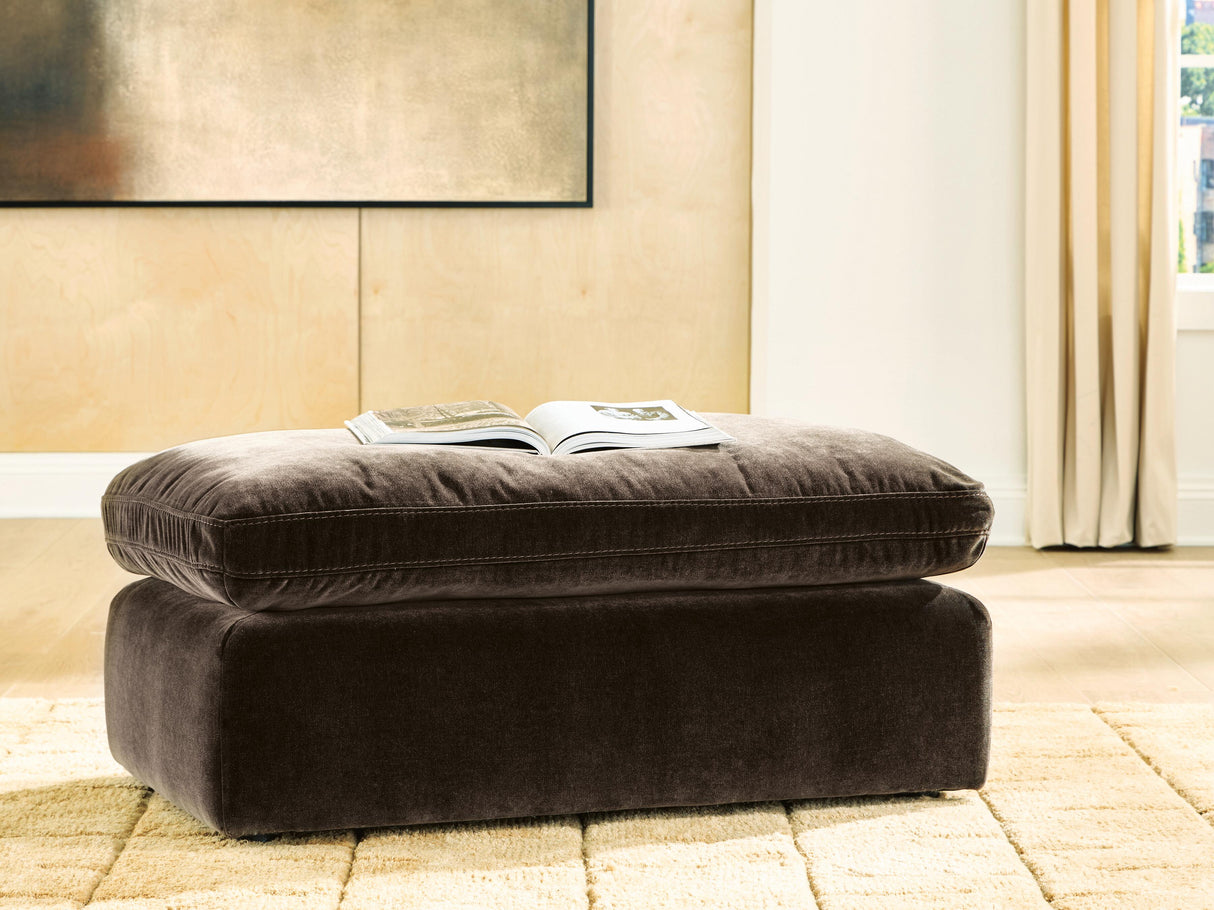 Maxton Heights Bittersweet Ottoman from Ashley - Luna Furniture