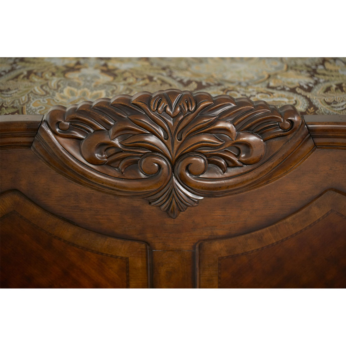 Windsor Court Vintage Fruitwood Queen Mansion Bed from Michael Amini - Luna Furniture