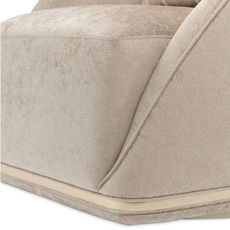 La Rachelle Medium Champagne Swivel Chair from Michael Amini - Luna Furniture