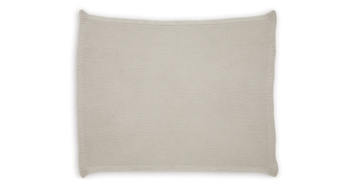 Gayelery Sand Throw (Set of 3) from Ashley Furniture - Luna Furniture