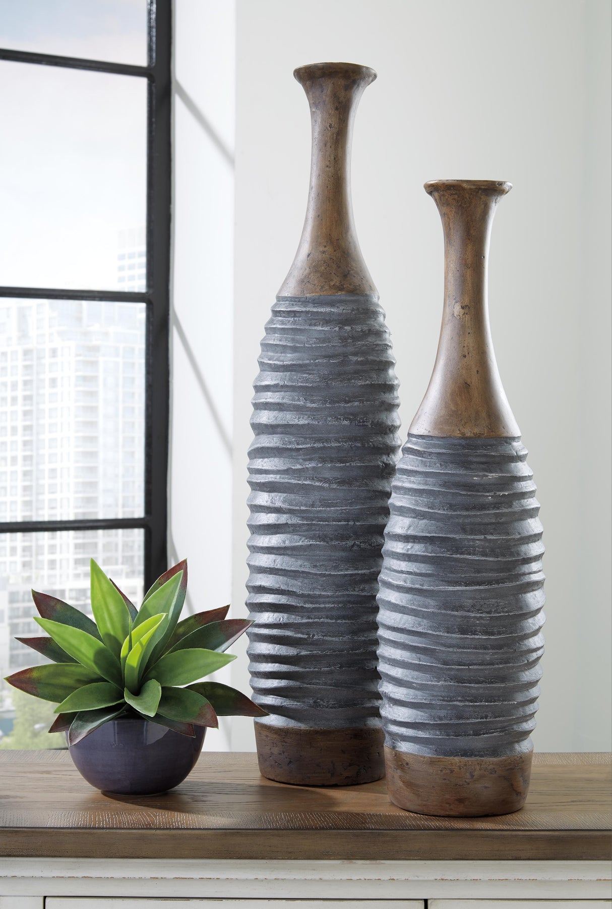 BLAYZE Antique Gray/Brown Vase from Ashley Furniture - Luna Furniture