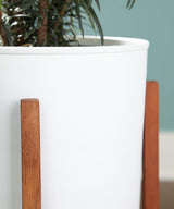Dorcey White/Brown Planter from Ashley - Luna Furniture
