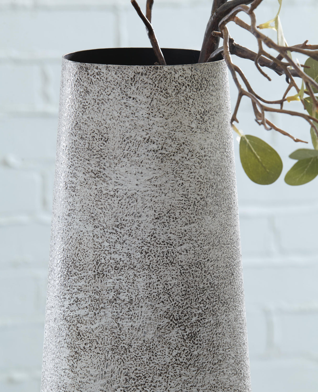 Fynn Antique White Vase from Ashley Furniture - Luna Furniture