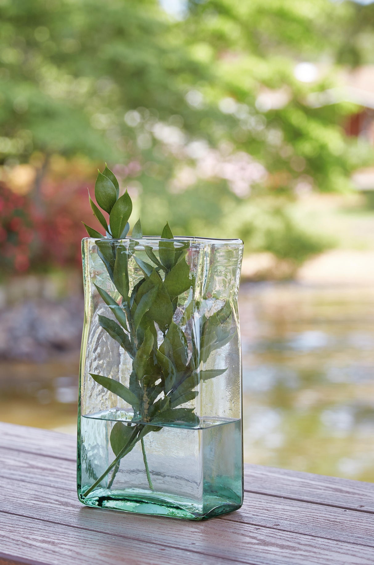 Taylow Green Vase from Ashley Furniture - Luna Furniture