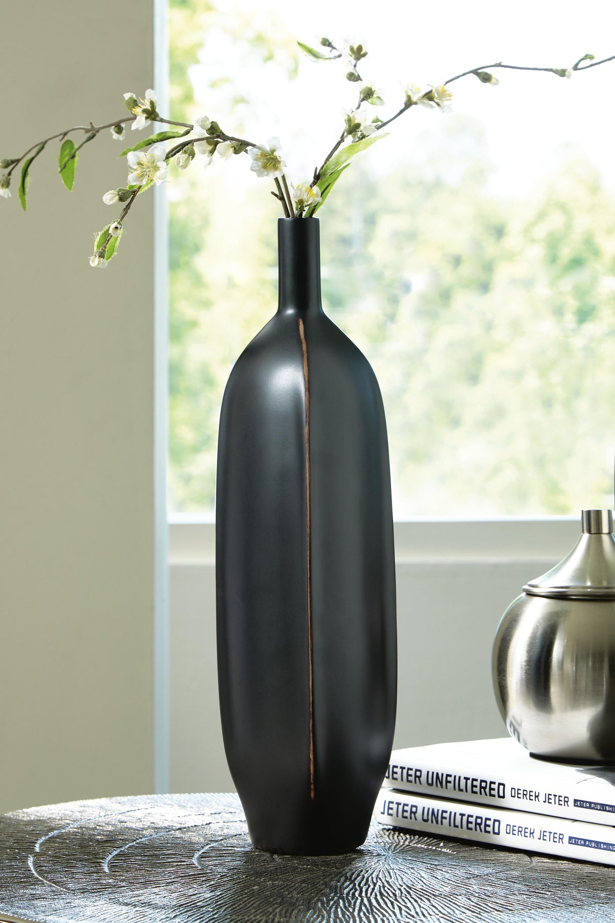 Rhaveney Black Vase from Ashley - Luna Furniture