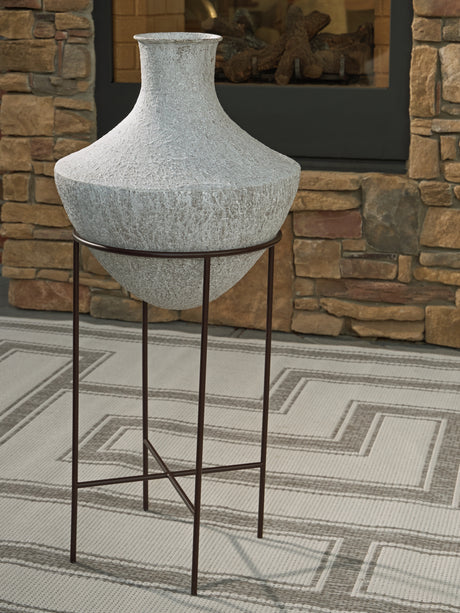 Estonbank Distressed Cream Vase from Ashley Furniture - Luna Furniture