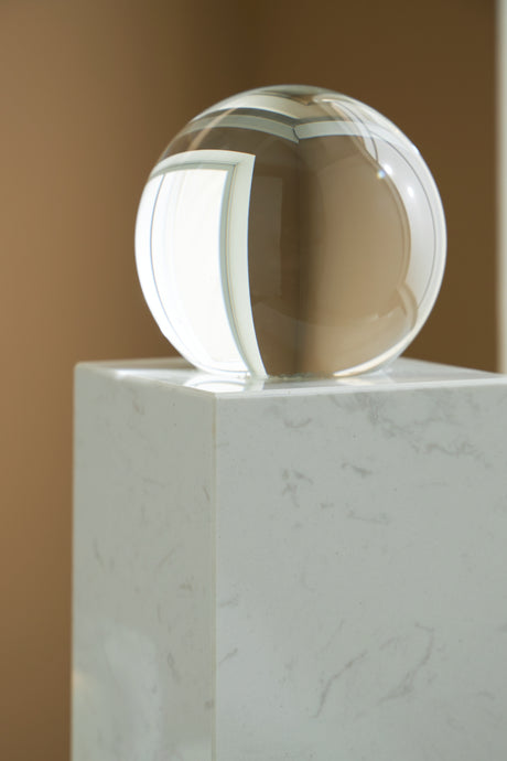 Sellner Clear/White Sculpture from Ashley - Luna Furniture