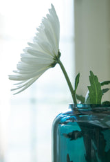 Inisland Teal Vase from Ashley Furniture - Luna Furniture