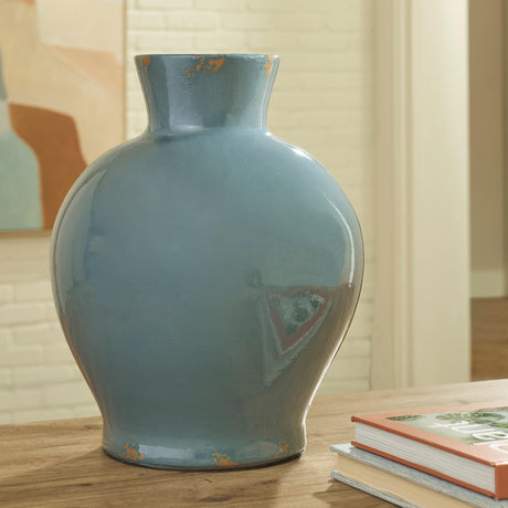 Giliburgh Antique Blue Vase from Ashley - Luna Furniture
