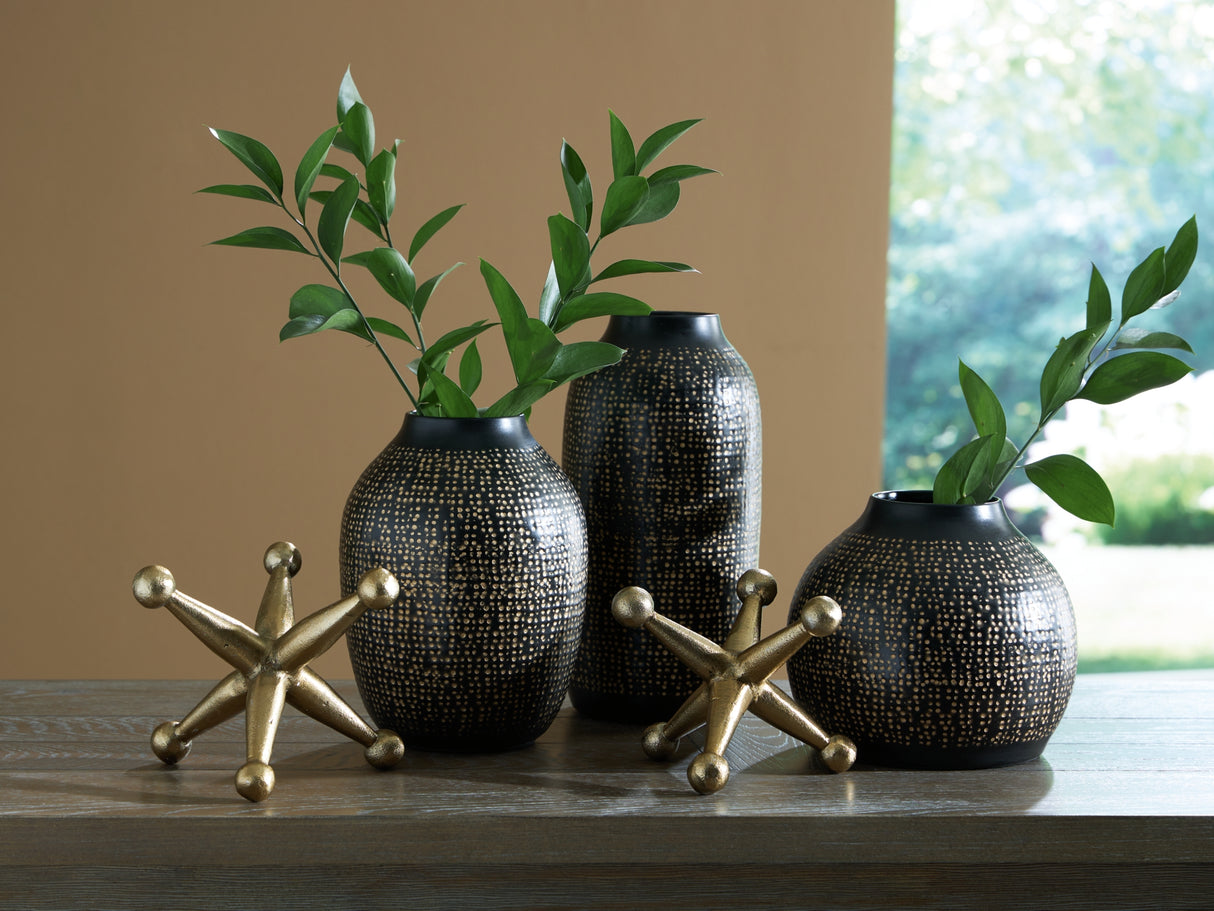 Vinburn Black/Gold Finish Accessory Set (Set of 5) from Ashley Furniture - Luna Furniture