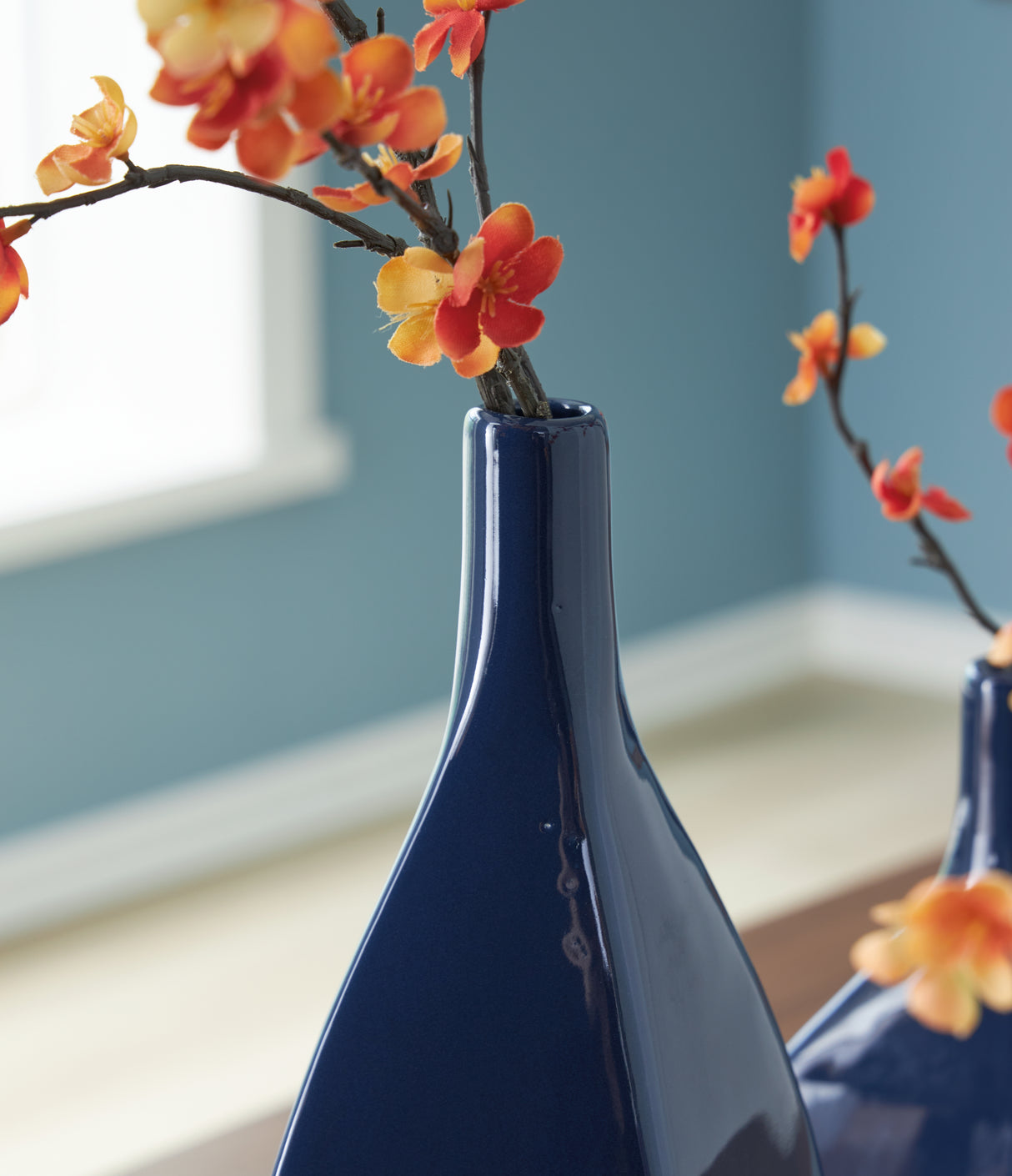 Abtinson Navy Vase from Ashley - Luna Furniture