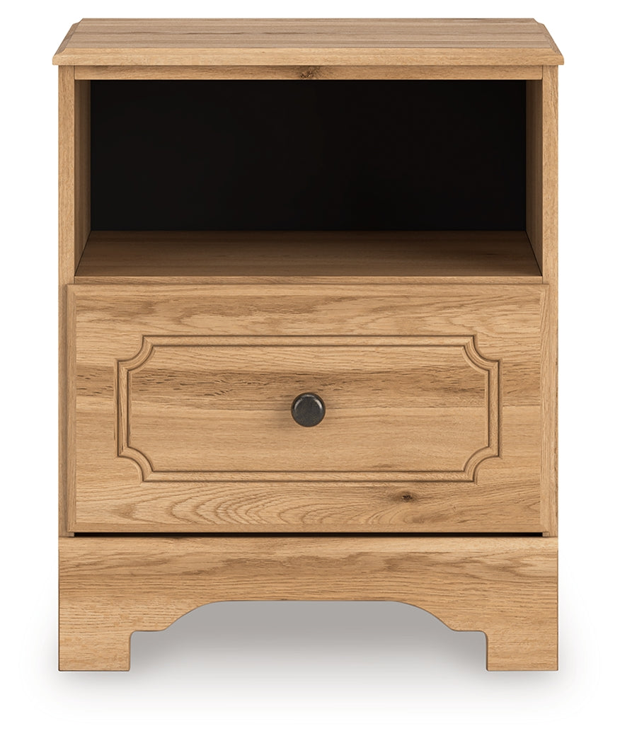 Aleaport Queen Panel Bed with Mirrored Dresser and Nightstand in Warm Brown from Ashley Furniture - Luna Furniture