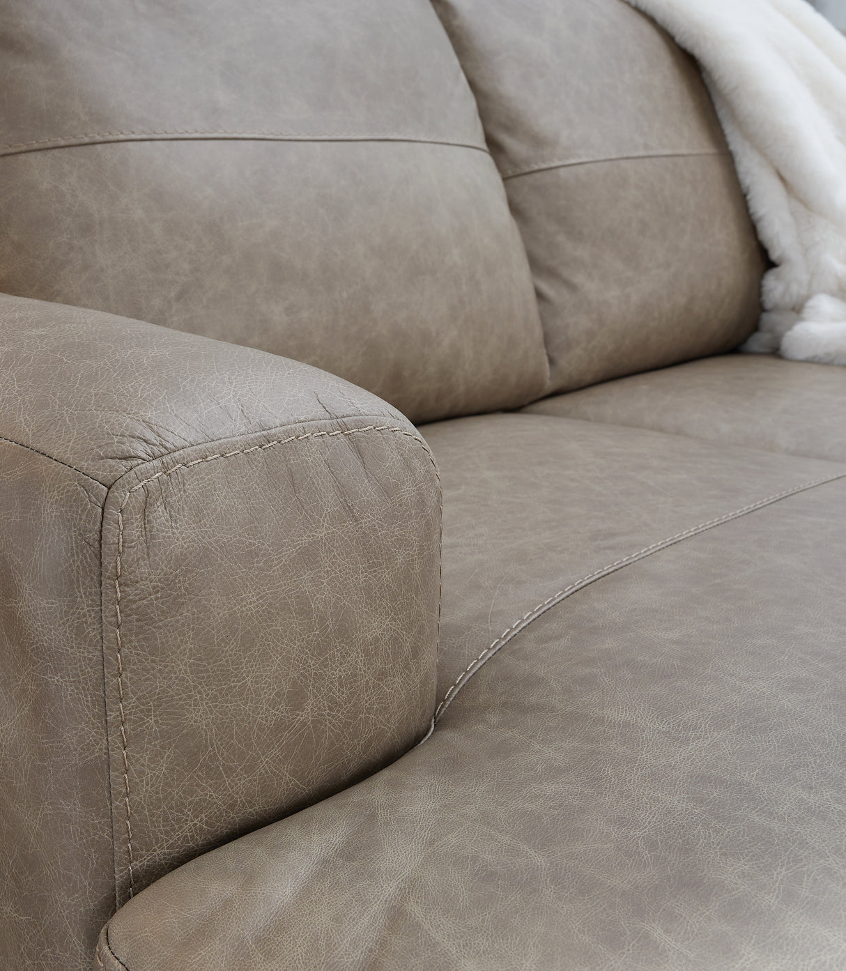 Amuleto Desert 2-Piece RAF Chaise Sectional from Ashley - Luna Furniture