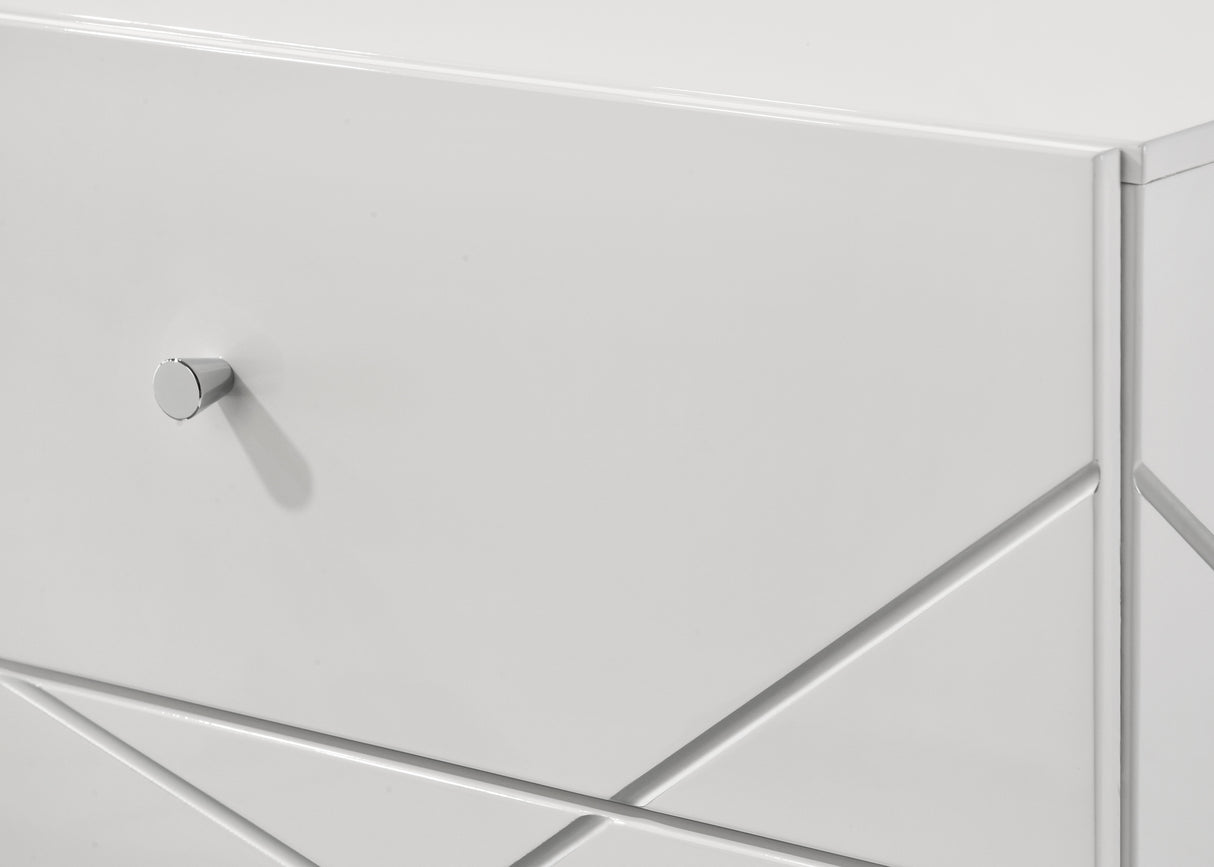 Ayla White Chest from Crown Mark - Luna Furniture