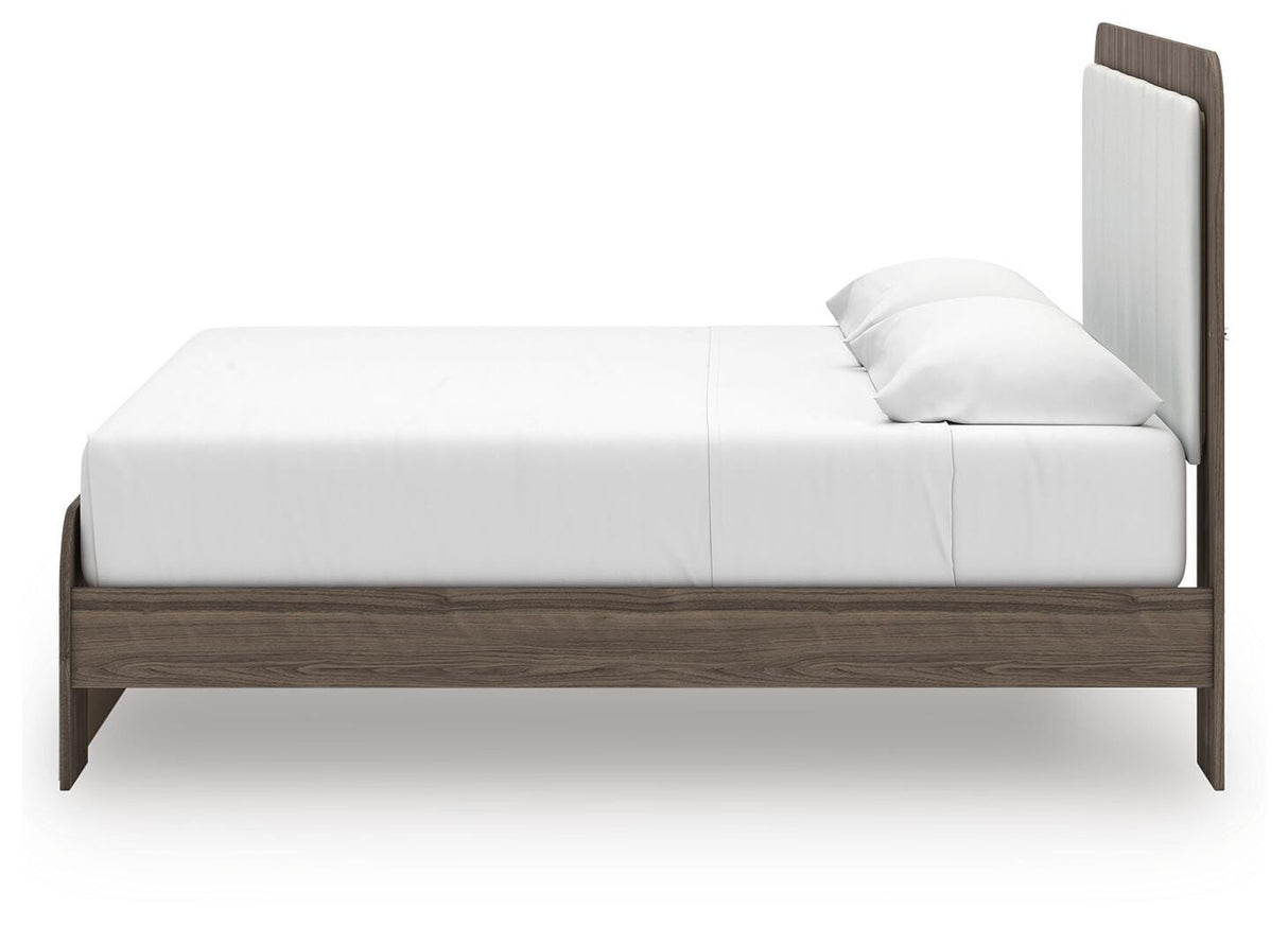 Kendanport Brown/White King Upholstered Bed, Dresser and Mirror from Ashley Furniture - Luna Furniture